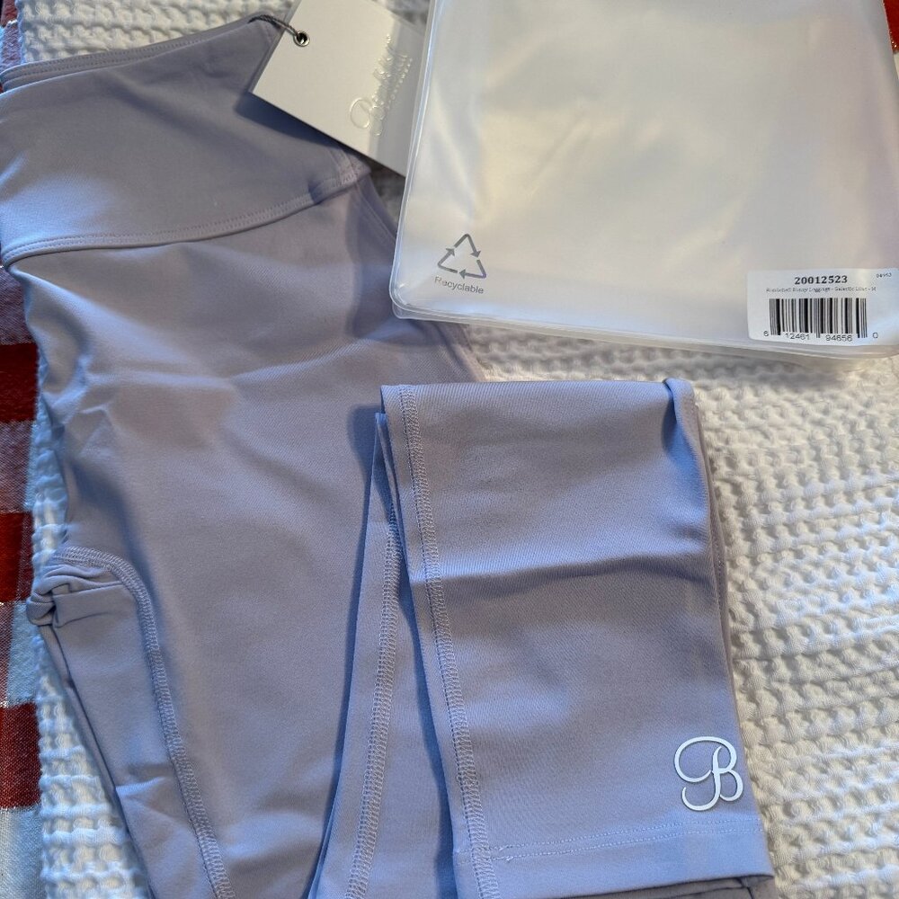 Bombshell Sportswear Bunny Leggings – Galactic Lilac (Size M)